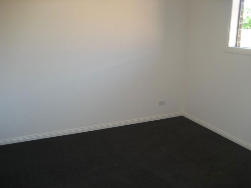 1/2 Hamilton Court, Lalor VIC 3075