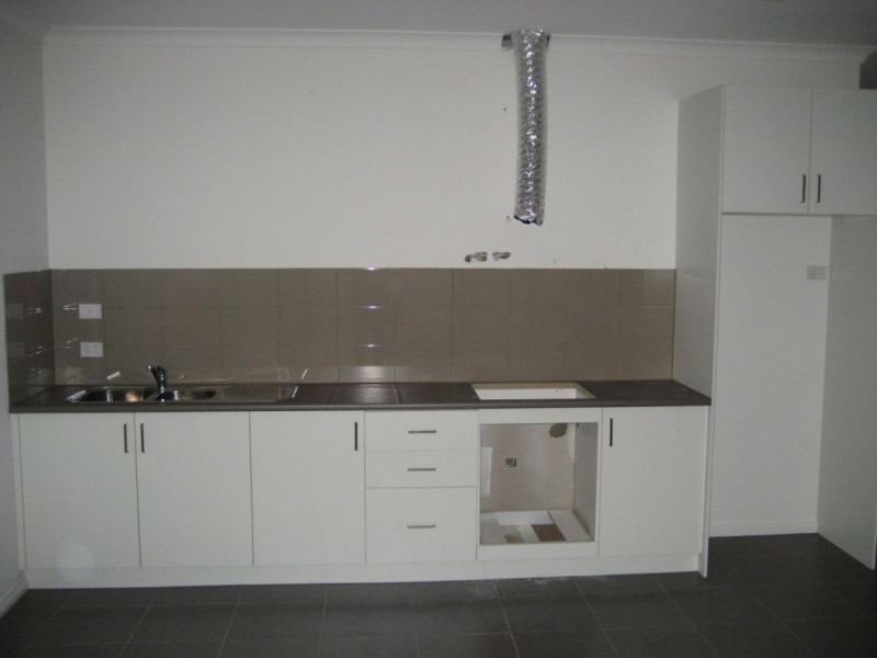 2/2 Currajong Street, Thomastown VIC 3074