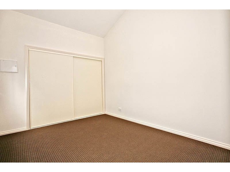 5/88 Purinuan Road, Reservoir VIC 3073