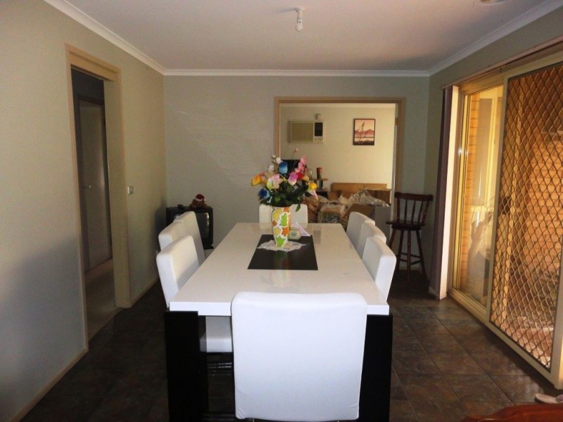 5 Parnell Court, Roxburgh Park VIC 3064