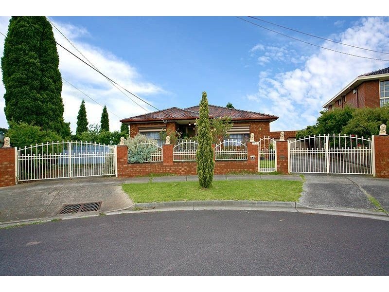 4 Avenel Court, Thomastown VIC 3074