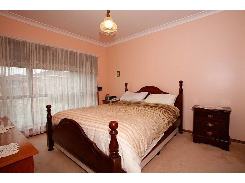 4 Avenel Court, Thomastown VIC 3074