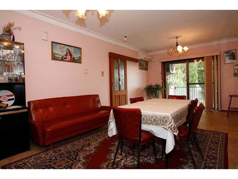 4 Avenel Court, Thomastown VIC 3074