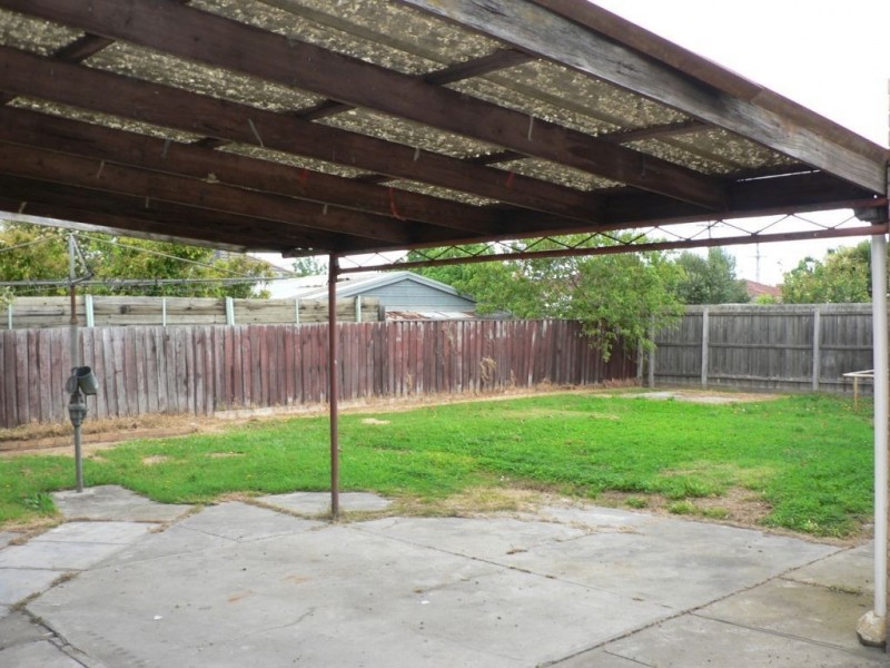 1 Lansell Court, Thomastown VIC 3074