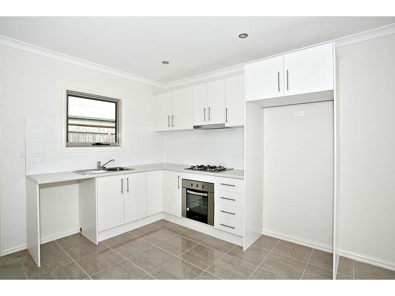 4/6 Edna Street, Thomastown VIC 3074