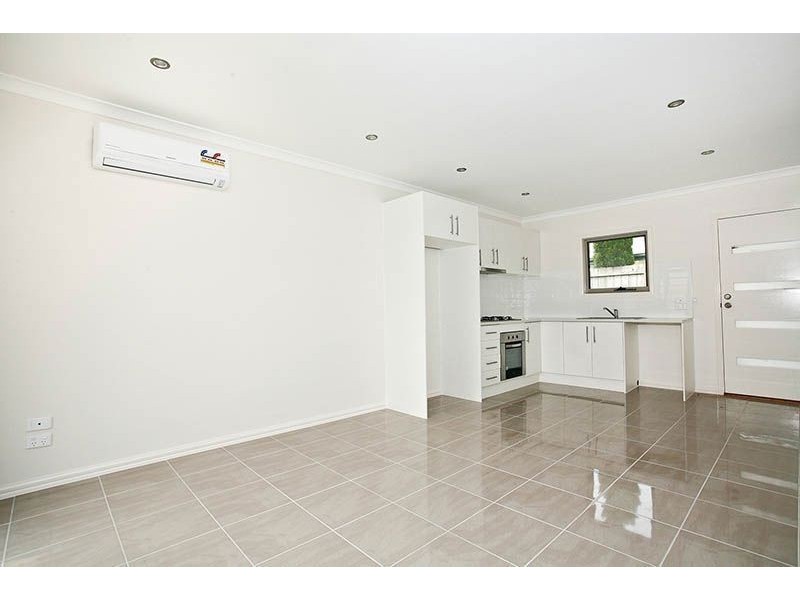 4/6 Edna Street, Thomastown VIC 3074