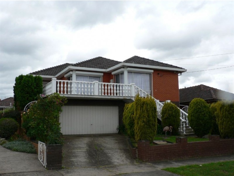 8 Chifley Street, Lalor VIC 3075