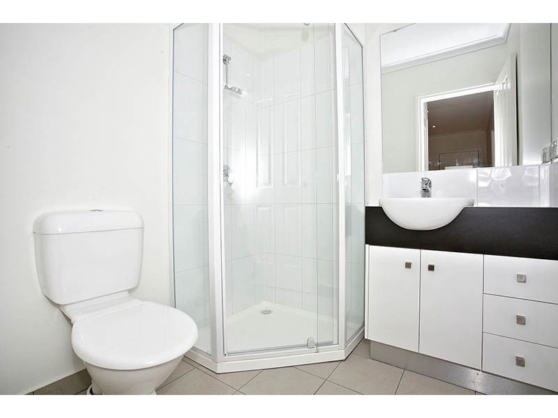 4/17 Alexander Avenue, Thomastown VIC 3074