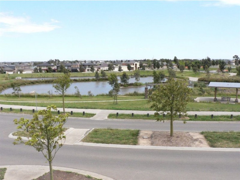 19 Viewgrand Boulevard, Epping VIC 3076