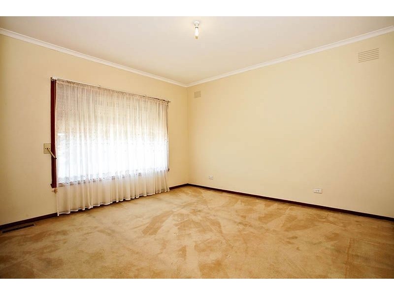 1 Greenstone Court, Thomastown VIC 3074