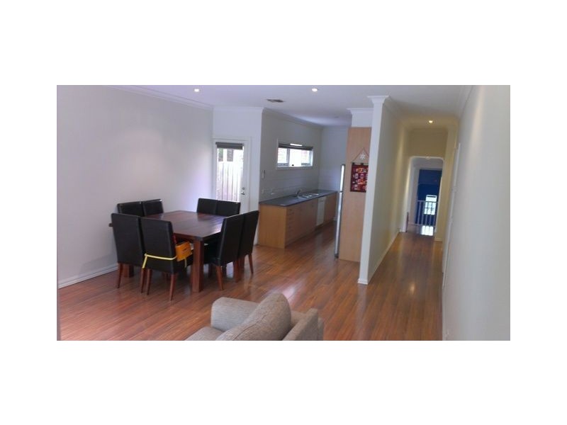 1/34 Centre Way, Glenroy VIC 3046