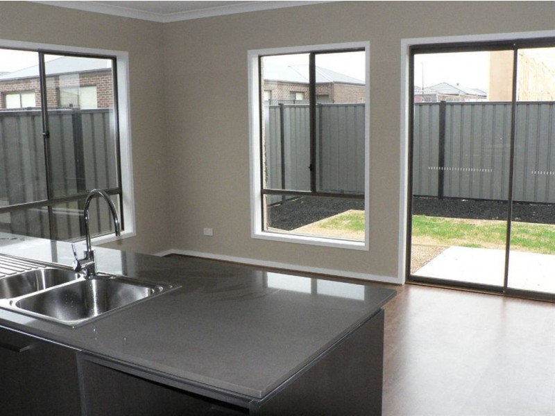 26 Taylan Street, Craigieburn VIC 3064