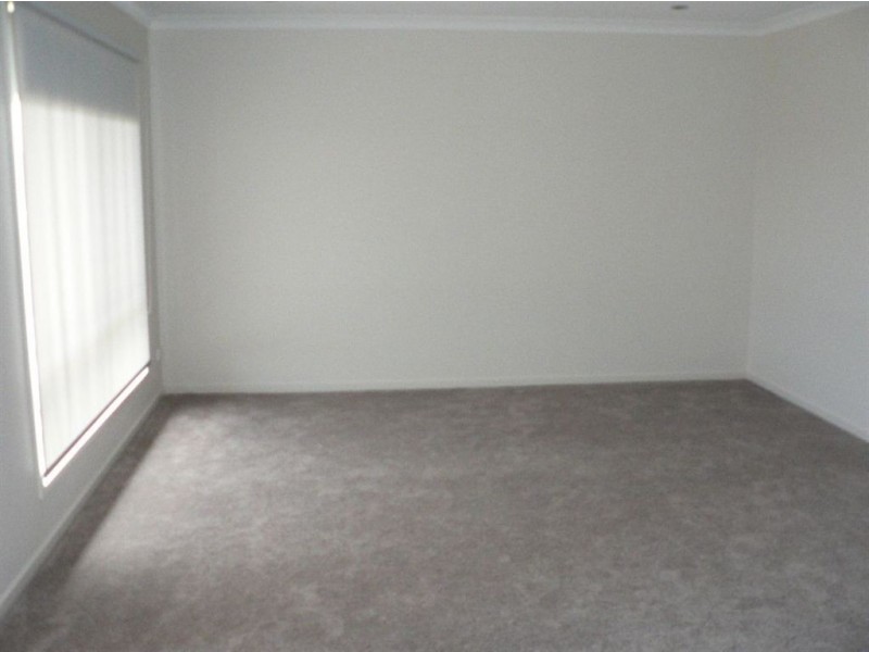 19 Viewgrand Boulevard, Epping VIC 3076