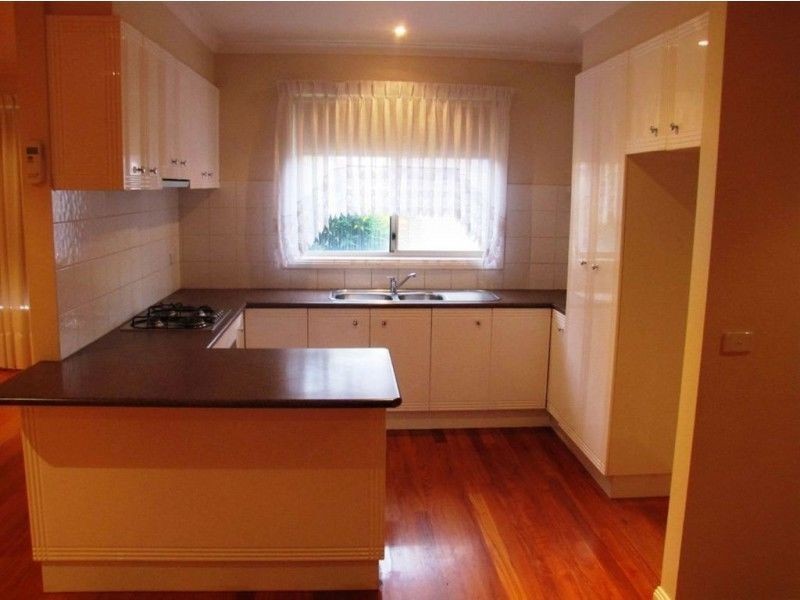 10 Herman Road, Lalor VIC 3075