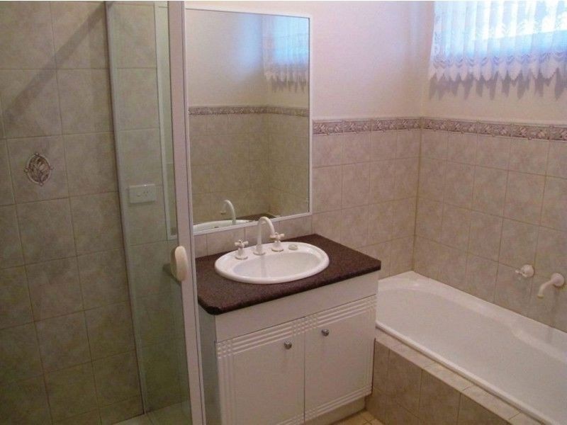 10 Herman Road, Lalor VIC 3075