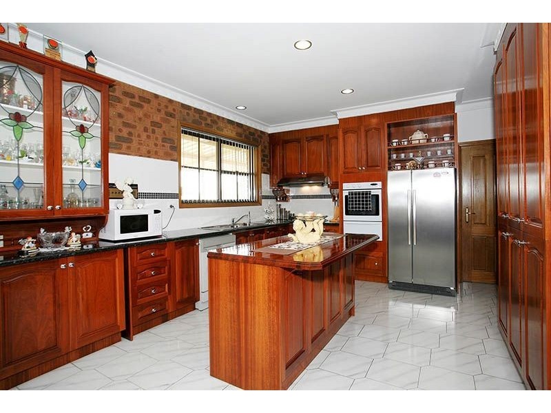 87 Carrington Boulevard, Thomastown VIC 3074