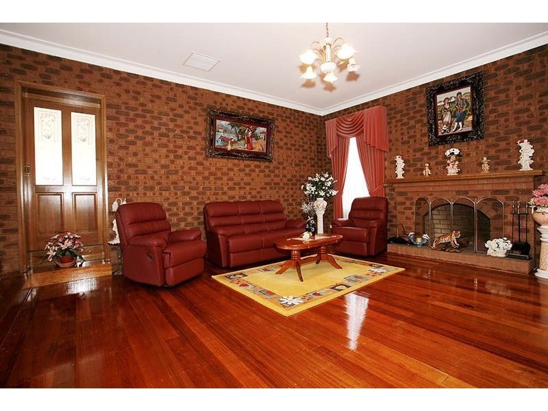 87 Carrington Boulevard, Thomastown VIC 3074