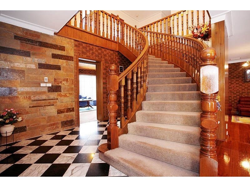 87 Carrington Boulevard, Thomastown VIC 3074