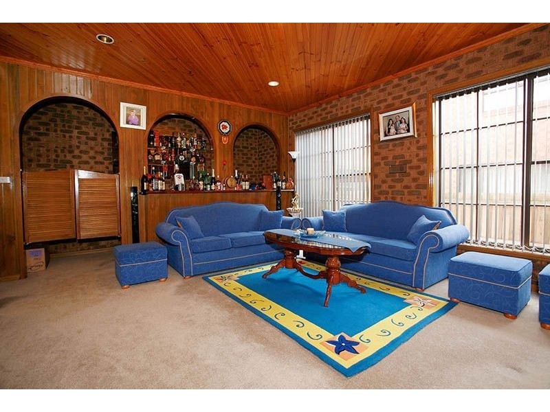 87 Carrington Boulevard, Thomastown VIC 3074