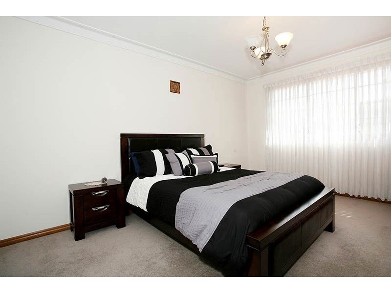 87 Carrington Boulevard, Thomastown VIC 3074