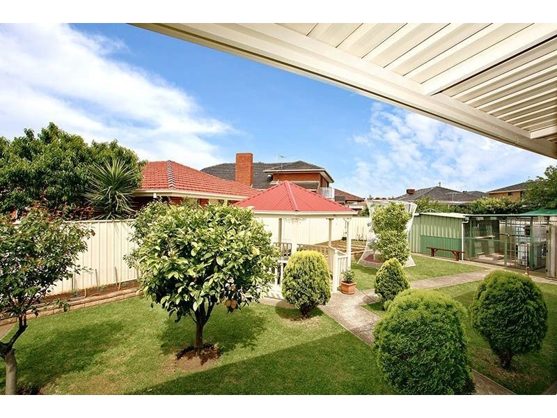87 Carrington Boulevard, Thomastown VIC 3074