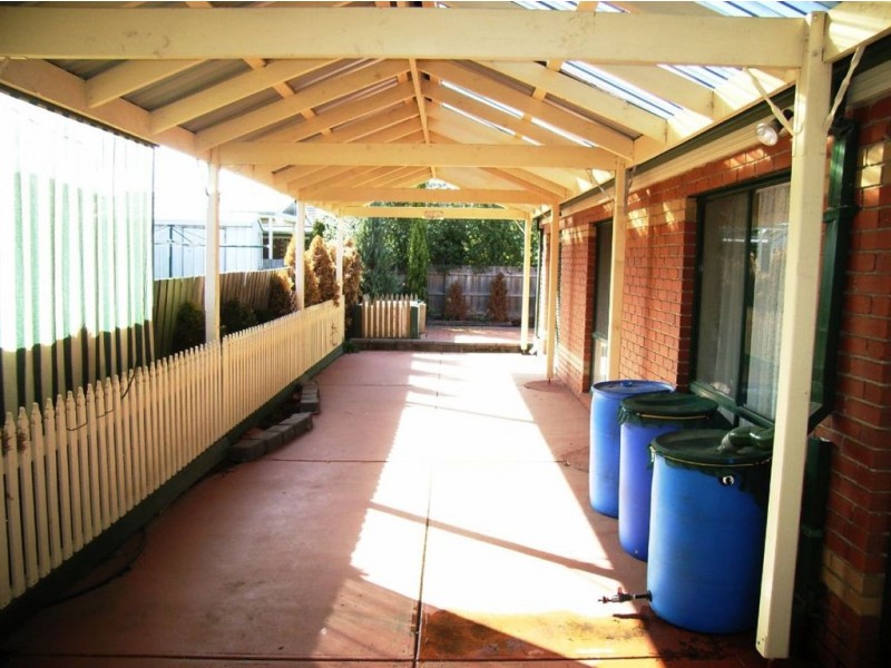 3 Dendy Court, Roxburgh Park VIC 3064