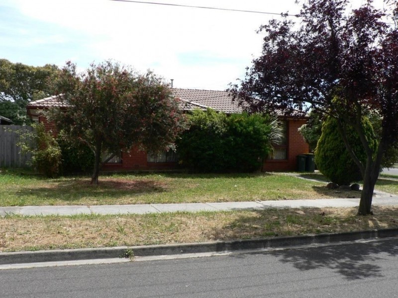 6 Brownlow Crescent, Epping VIC 3076