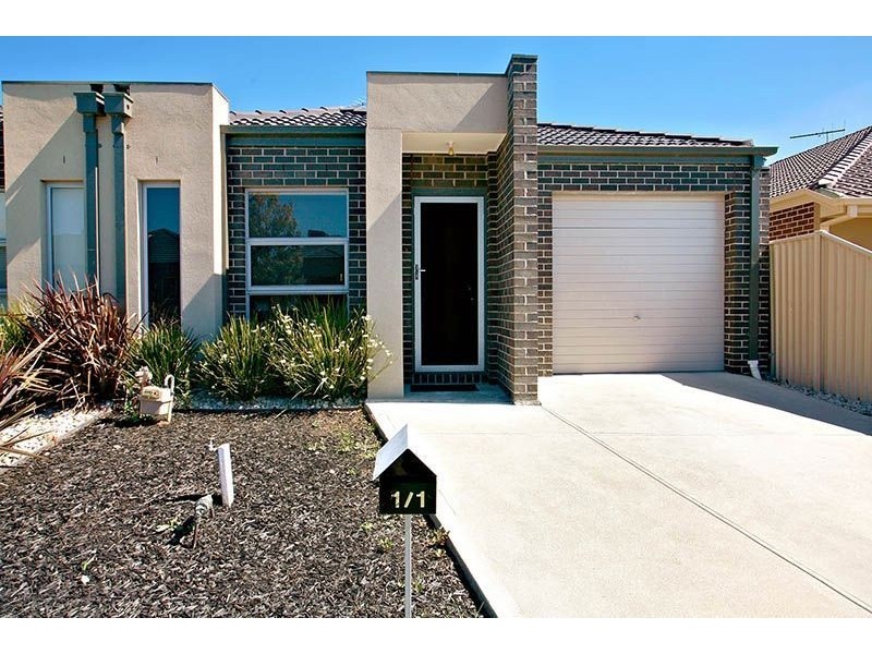 1/1 Farmhouse Boulevard, Epping VIC 3076
