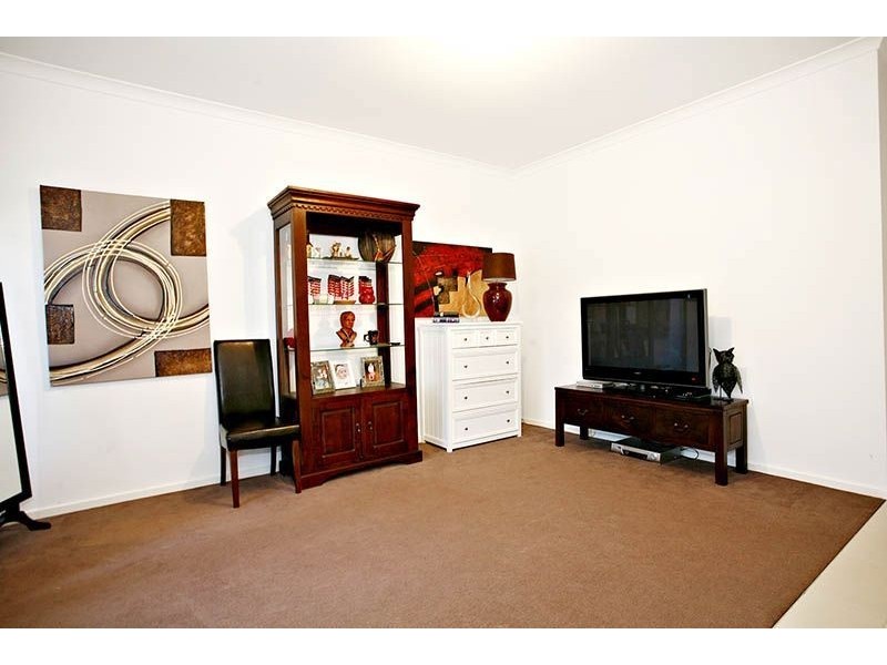 1/1 Farmhouse Boulevard, Epping VIC 3076