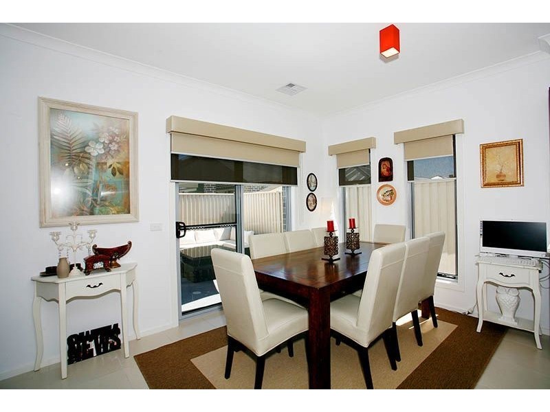 1/1 Farmhouse Boulevard, Epping VIC 3076