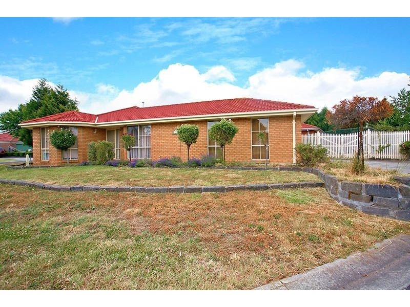 5 Parnell Court, Roxburgh Park VIC 3064