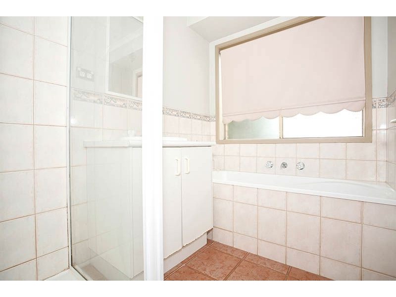 5 Parnell Court, Roxburgh Park VIC 3064