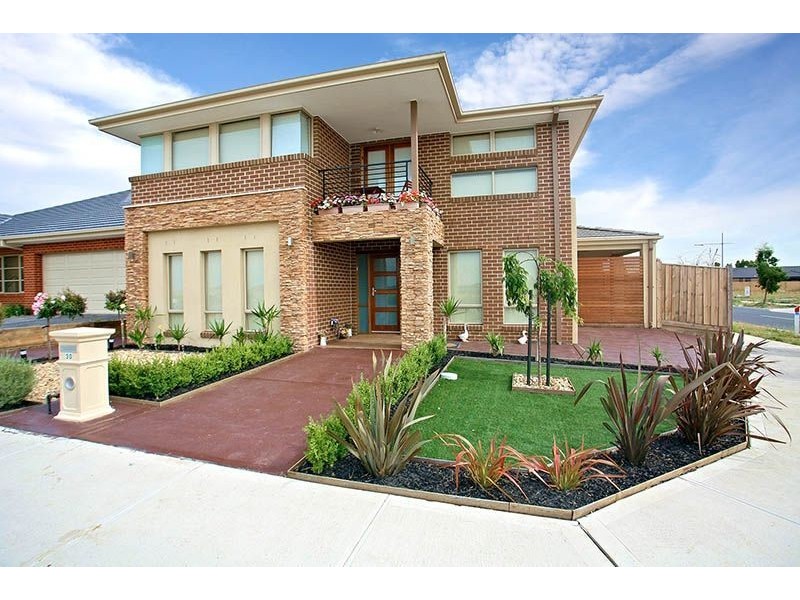 30 Moffat Drive, Lalor VIC 3075