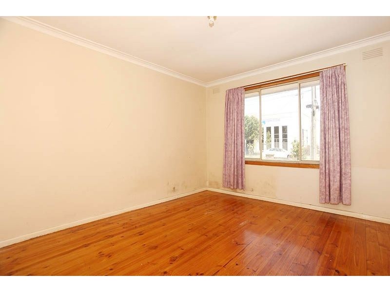 1/96-98 Heyington Avenue, Thomastown VIC 3074