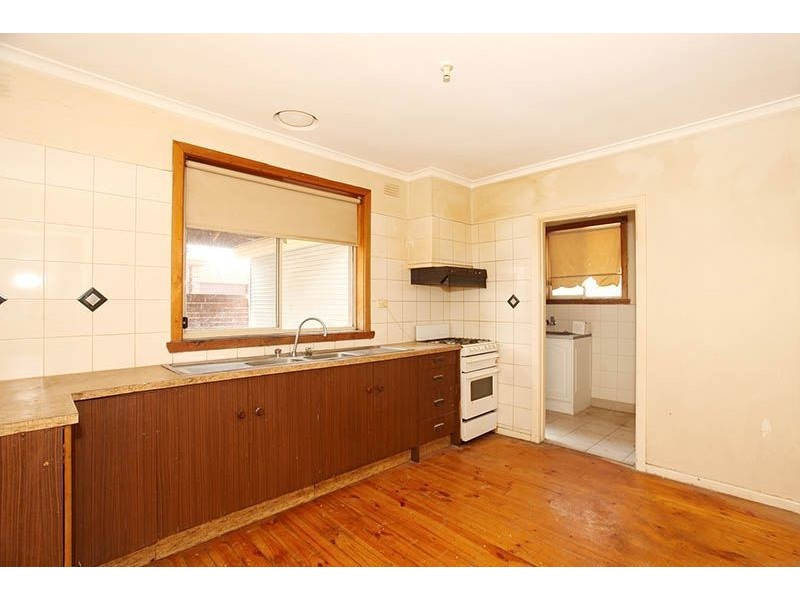 1/96-98 Heyington Avenue, Thomastown VIC 3074