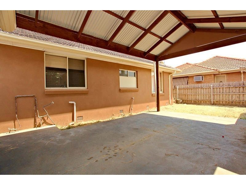 1/96-98 Heyington Avenue, Thomastown VIC 3074