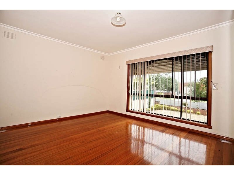 62 Queenscliff Road, Thomastown VIC 3074