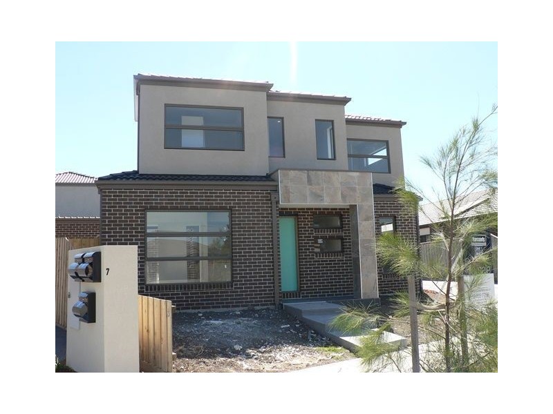 1/9 Kumara Circuit, South Morang VIC 3752