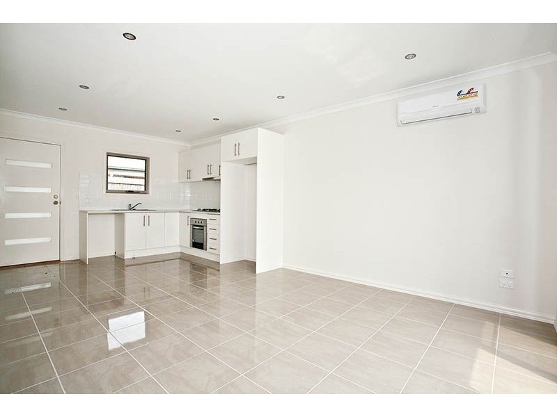 4/6 Edna Street, Thomastown VIC 3074