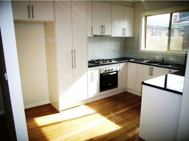 2/15 Highlands Road, Thomastown VIC 3074