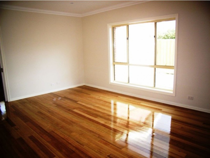 2/15 Highlands Road, Thomastown VIC 3074