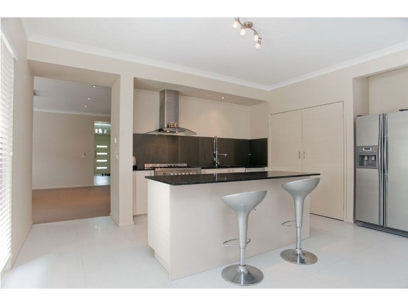 27 Quartz Grove, Epping VIC 3076