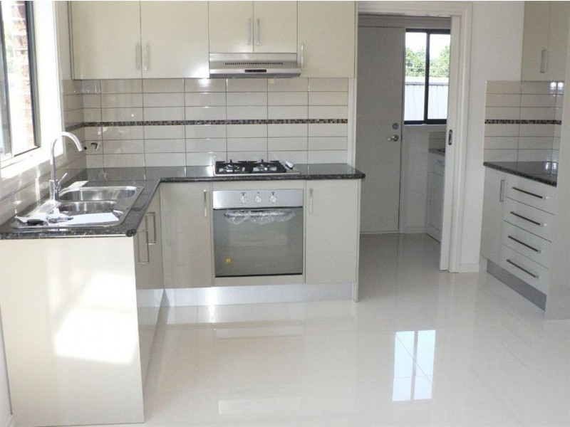 2/2 Alfa Court, Lalor VIC 3075