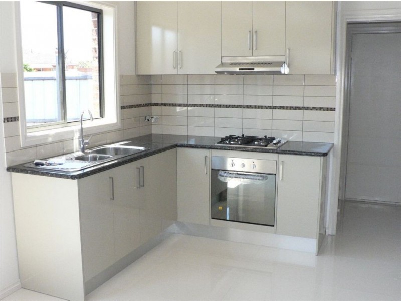 2/2 Alfa Court, Lalor VIC 3075