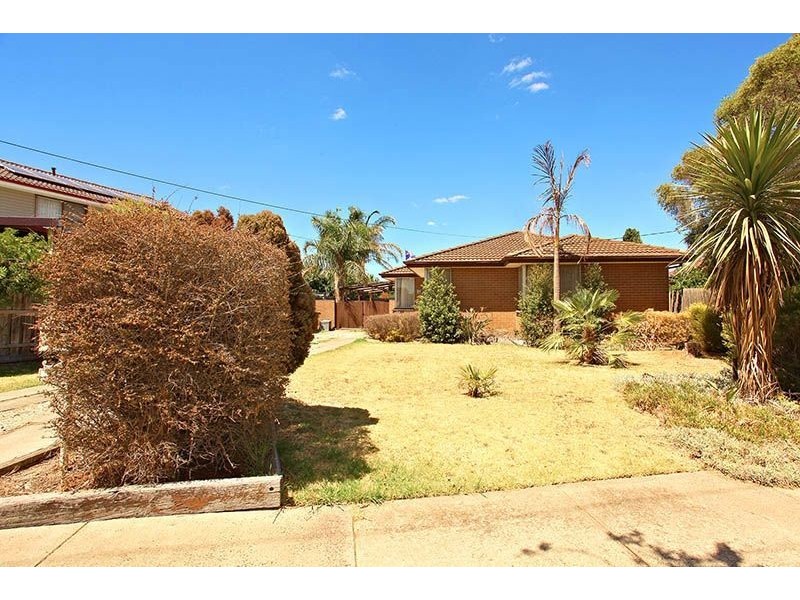 11 Kemp Avenue, Thomastown VIC 3074