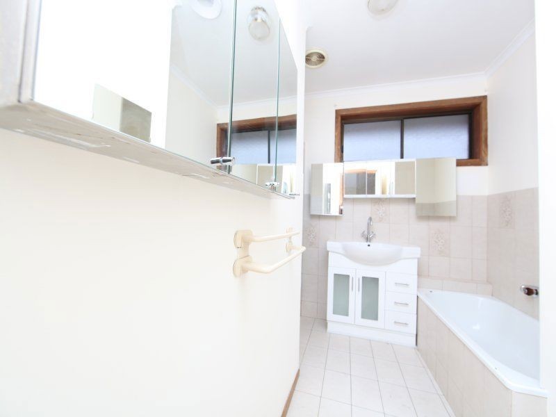 2/17 Miranda Road, Reservoir VIC 3073