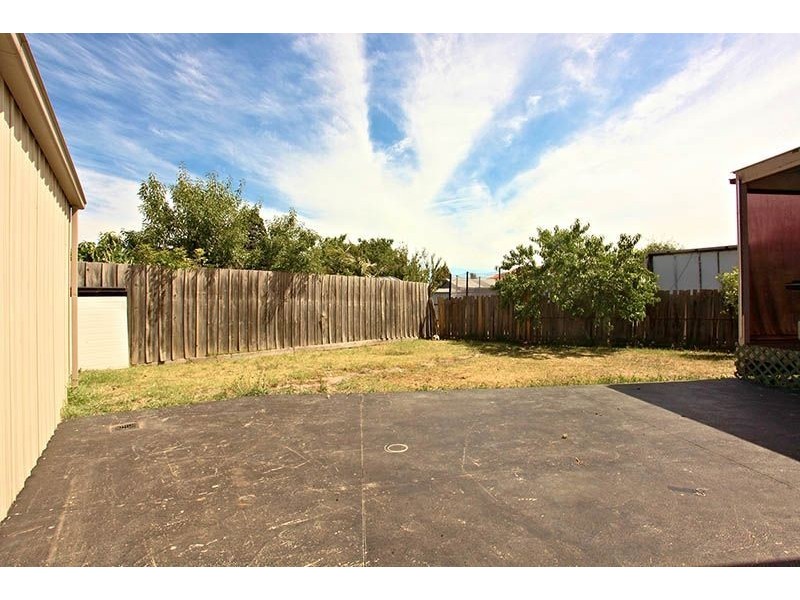 12 Luzon Court, Lalor VIC 3075