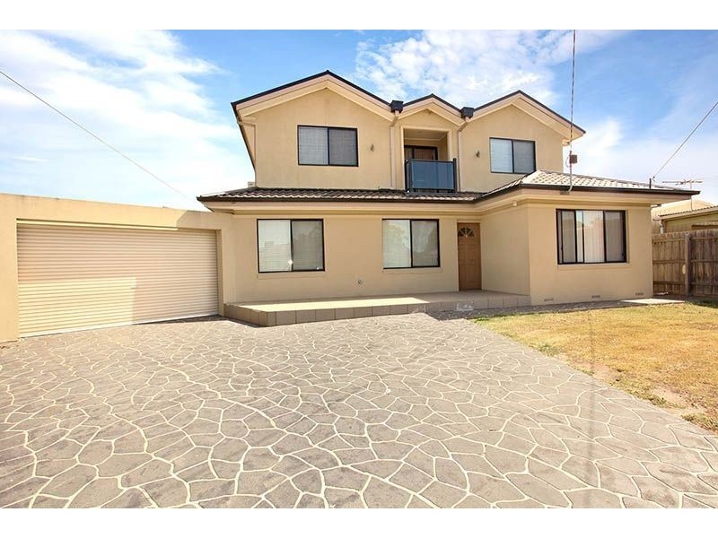 12 Luzon Court, Lalor VIC 3075