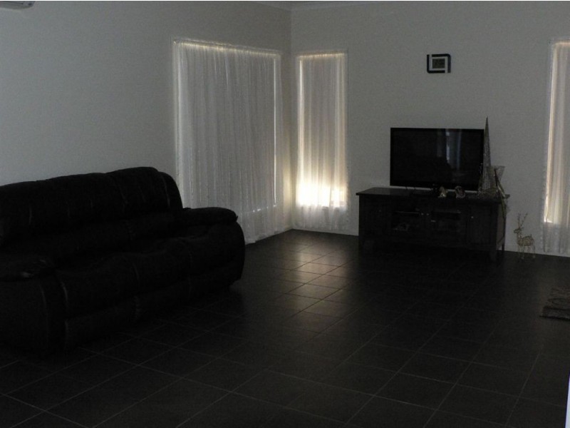 18 Juggal Close, Epping VIC 3076