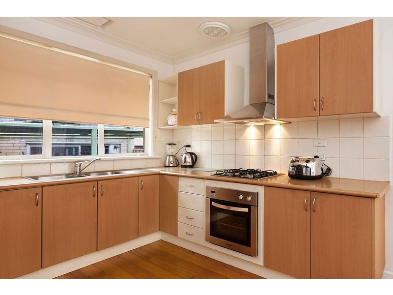 21 Mount View Road, Thomastown VIC 3074